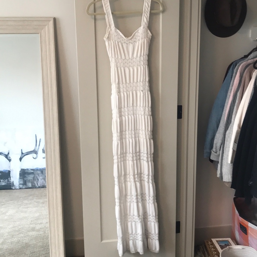 White maxi dress